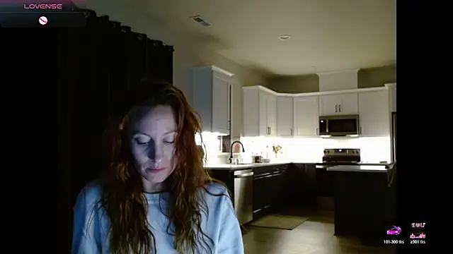 Snapshot of AnneNay chatting on March 2026 03:45:02 AM AnneNay online show from March 2026 03:45:02 AM