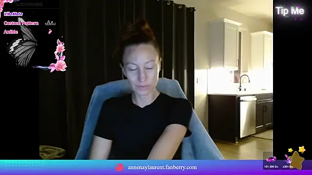 Snapshot of AnneNay chatting on March 2026 03:34:01 AM AnneNay online show from March 2026 03:34:01 AM