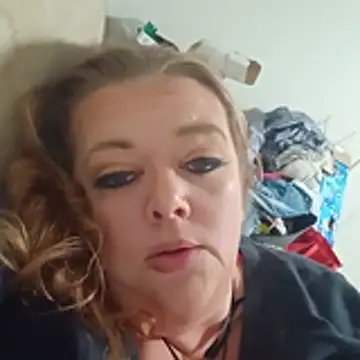 Snapshot of Eat_at_mels chatting on December 2025 03:23:01 AM Eat at mels online show from December 2025 03:23:01 AM