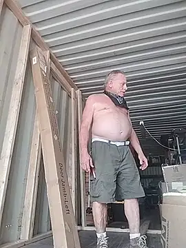 Pussyeat2please online show from May 2026 09:56:02 PM