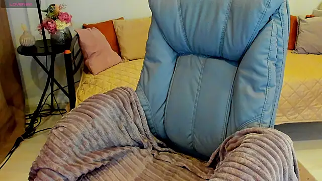 Snapshot of Yummy_Jane chatting on September 2025 01:11:01 AM Yummy Jane online show from September 2025 01:11:01 AM