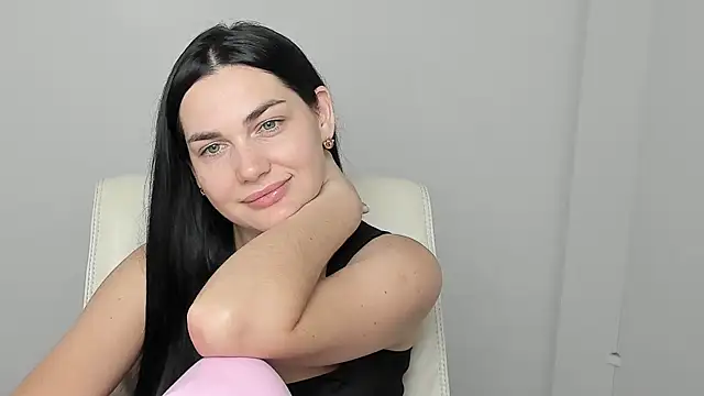 Lune Moon online show from September 2025 11:43:01 PM