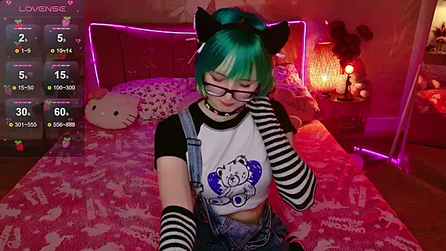 Snapshot of CoralineYoung chatting on February 2026 08:27:02 AM CoralineYoung online show from February 2026 08:27:02 AM