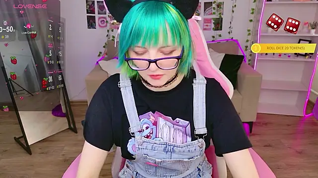 Snapshot of CoralineYoung chatting on March 2026 07:34:01 AM CoralineYoung online show from March 2026 07:34:01 AM