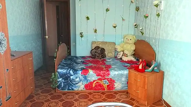 Audrey Aura online show from October 2025 05:21:02 AM