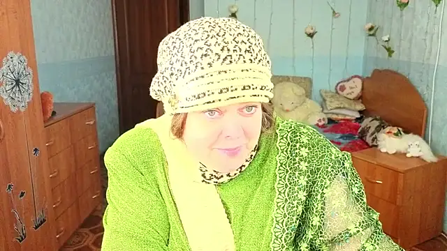 Audrey Aura online show from November 2025 05:53:01 AM