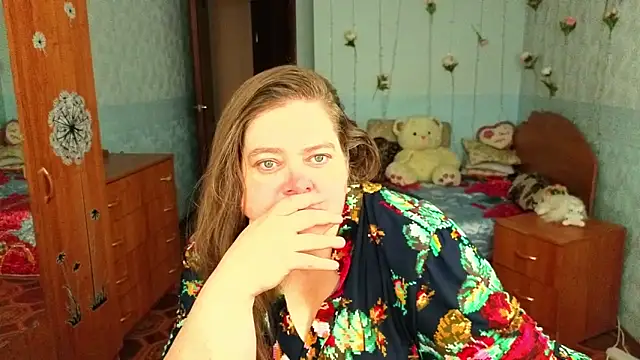 Audrey Aura online show from November 2025 05:07:02 AM