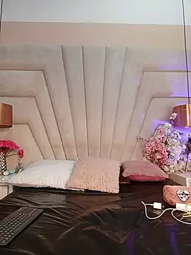 KITY HILL online show from June 2026 03:29:02 AM
