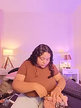 KITY HILL online show from August 2026 05:04:02 PM