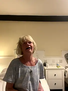 ladyboatlady online show from December 2025 07:50:01 AM