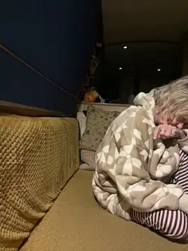 Snapshot of ladyboatlady chatting on January 2026 04:50:02 AM ladyboatlady online show from January 2026 04:50:02 AM