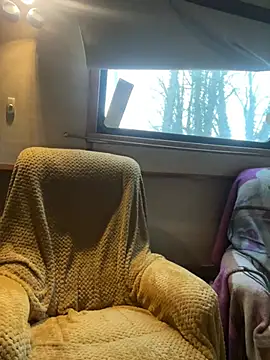 Snapshot of ladyboatlady chatting on February 2026 07:37:01 AM ladyboatlady online show from February 2026 07:37:01 AM