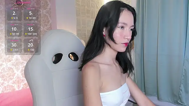 LilyThea online show from September 2025 08:43:01 PM
