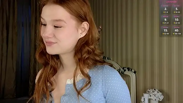 Juuulia  online show from December 2025 12:46:02 PM