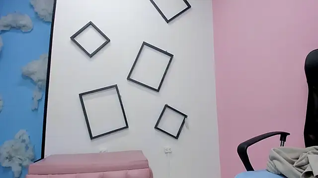 paula miler1 online show from October 2025 02:35:02 PM