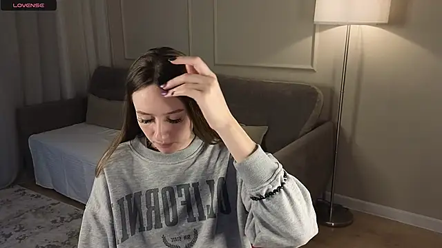 Snapshot of cutienaughtygirl chatting on October 2025 08:36:02 AM cutienaughtygirl online show from October 2025 08:36:02 AM