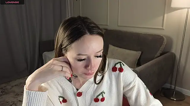 cutienaughtygirl online show from November 2025 12:16:02 PM