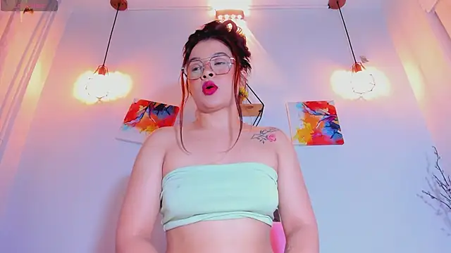 Karlaliones69 online show from December 2025 12:03:02 PM