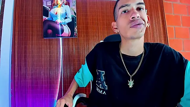 Snapshot of briamhoconor_xh chatting on February 2026 03:30:01 PM briamhoconor xh online show from February 2026 03:30:01 PM