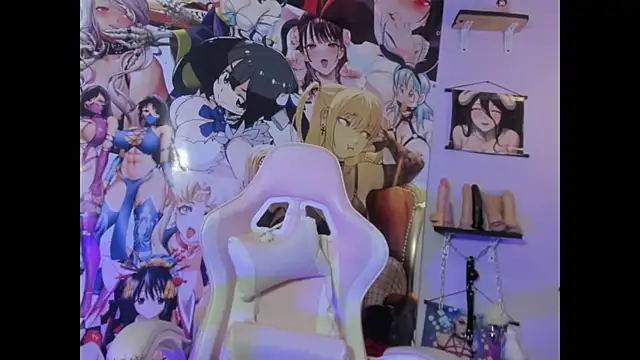 Snapshot of Kylie_Moan chatting on October 2025 04:33:02 AM Kylie Moan online show from October 2025 04:33:02 AM