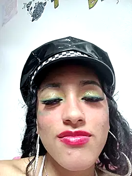 Snapshot of Kylie_Moan chatting on November 2025 05:20:01 AM Kylie Moan online show from November 2025 05:20:01 AM