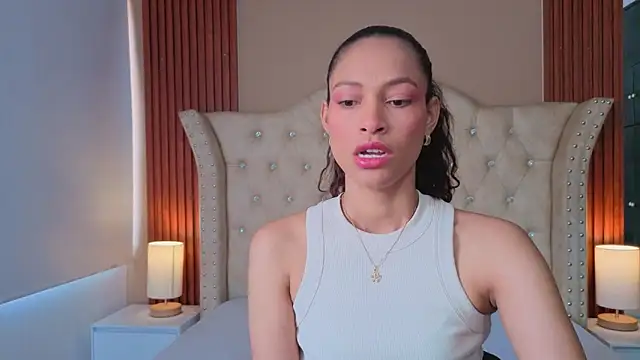 SofiaDelicia online show from November 2025 04:31:02 PM