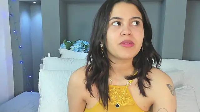 Snapshot of MaiaaCandy chatting on September 2025 03:38:02 AM MaiaaCandy online show from September 2025 03:38:02 AM