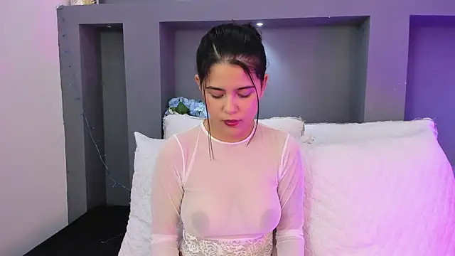 Snapshot of MaiaaCandy chatting on October 2025 08:52:02 PM MaiaaCandy online show from October 2025 08:52:02 PM