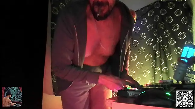 DjDiCKmannOnE online show from October 2025 08:42:01 PM