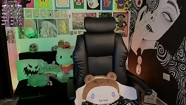 Yuhwan  online show from October 2025 09:02:02 PM