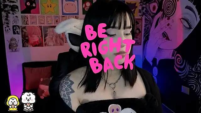 Yuhwan  online show from December 2025 04:14:01 PM