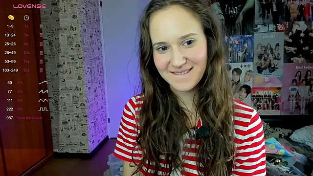Snapshot of LucyRose3 chatting on September 2025 04:51:01 PM LucyRose3 online show from September 2025 04:51:01 PM