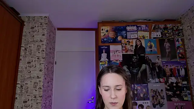 LucyRose3 online show from December 2025 02:11:01 PM