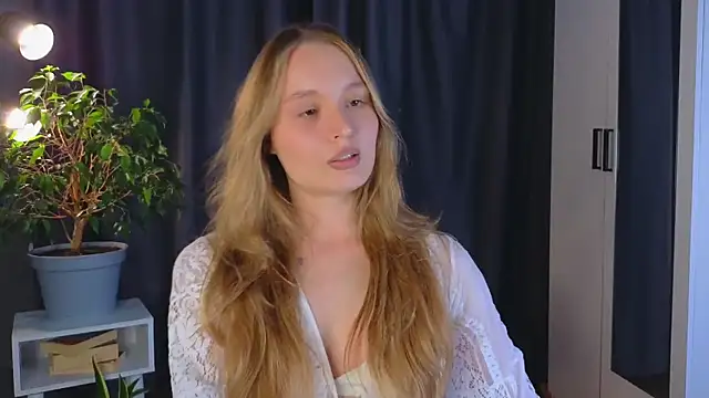 Snapshot of lisa_schiele chatting on September 2025 07:59:01 PM lisa schiele online show from September 2025 07:59:01 PM