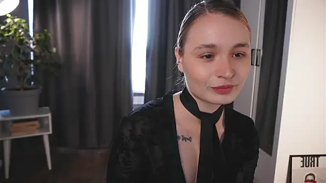 Snapshot of lisa_schiele chatting on October 2025 05:19:02 AM lisa schiele online show from October 2025 05:19:02 AM