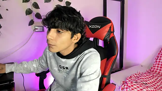 axel rousse2 online show from November 2025 09:58:01 PM