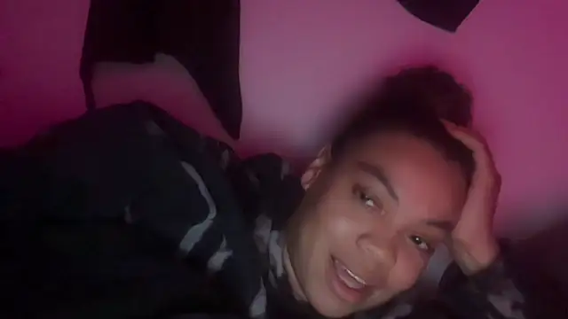 Snapshot of zahrabliss chatting on October 2025 01:36:02 AM zahrabliss online show from October 2025 01:36:02 AM