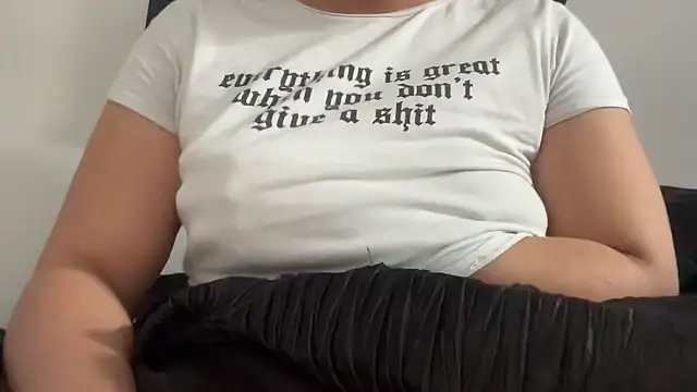 Snapshot of zahrabliss chatting on October 2025 03:34:01 PM zahrabliss online show from October 2025 03:34:01 PM