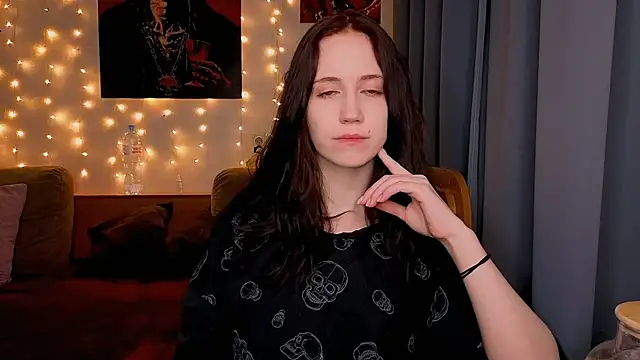 Snapshot of zaebali_ chatting on February 2026 05:03:02 PM zaebali online show from February 2026 05:03:02 PM