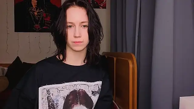 Snapshot of zaebali_ chatting on March 2026 04:17:02 PM zaebali online show from March 2026 04:17:02 PM