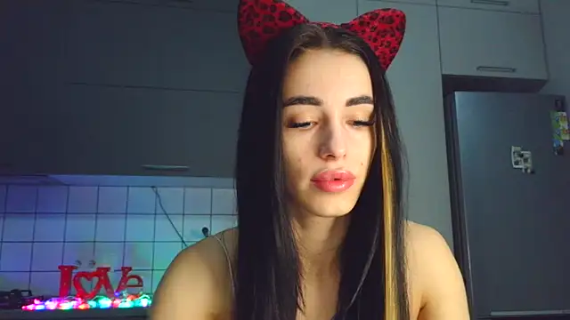 EvaMelnik online show from October 2025 03:23:02 PM