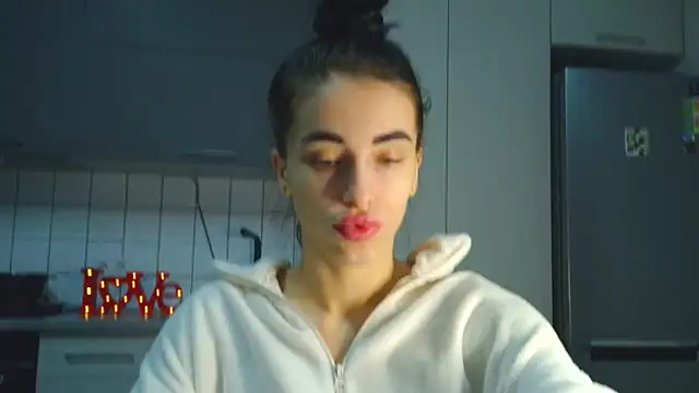 EvaMelnik online show from November 2025 05:23:01 PM