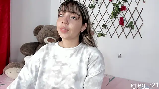 Snapshot of emma_grays2 chatting on September 2025 05:40:02 AM emma grays2 online show from September 2025 05:40:02 AM