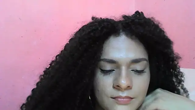 Cachinhospreto online show from November 2025 05:41:01 PM