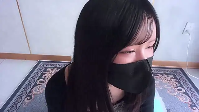 moemilk online show from February 2026 12:10:01 AM