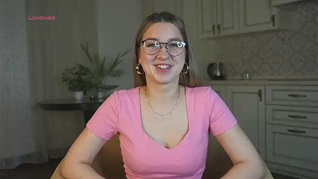 DarelleFaux online show from October 2025 03:18:01 AM