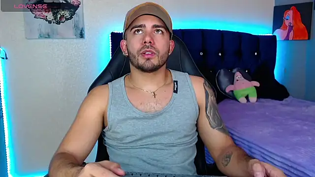 adamhairy online show from April 2026 07:04:01 PM