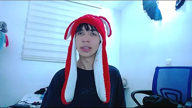 Snapshot of lucky_stricke chatting on October 2025 04:46:02 AM lucky stricke online show from October 2025 04:46:02 AM