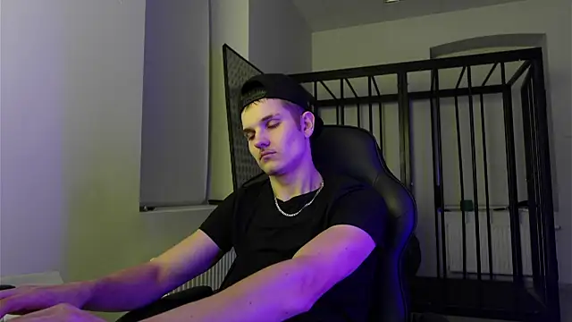 Mark Karson online show from September 2025 08:02:01 PM