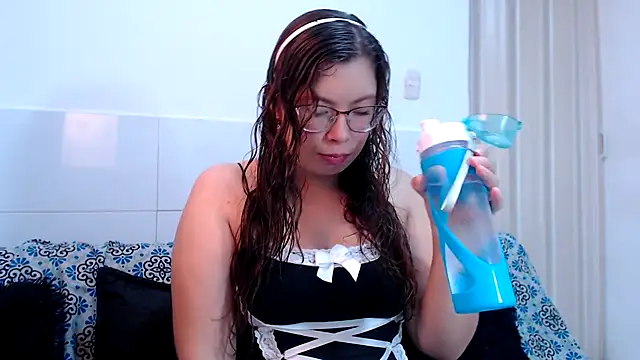 Snapshot of zoewhite2 chatting on September 2025 08:21:01 PM zoewhite2 online show from September 2025 08:21:01 PM